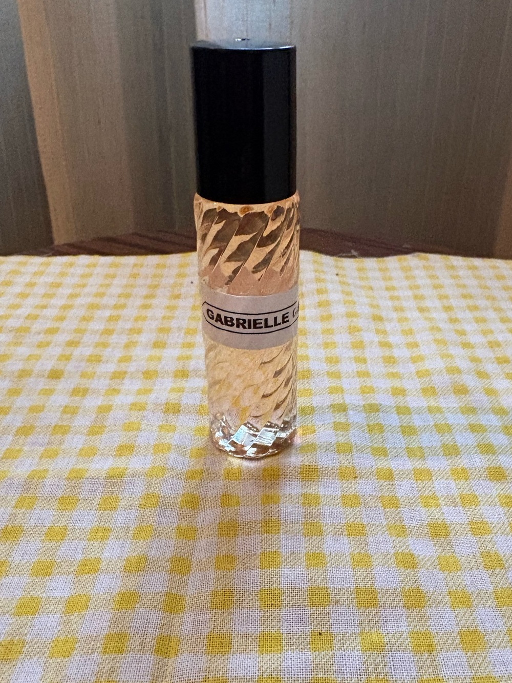 CHANEL Gabrielle Roller Oil’s Perfume in Clear Glass with Black Cap